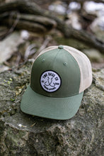Load image into Gallery viewer, Hook-Cross Snapback
